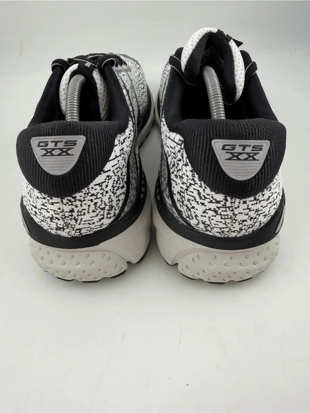 NEW! Brooks Men’s Moab 3 Vent Low - SZ 12- Black White Running Shoes Sneakers